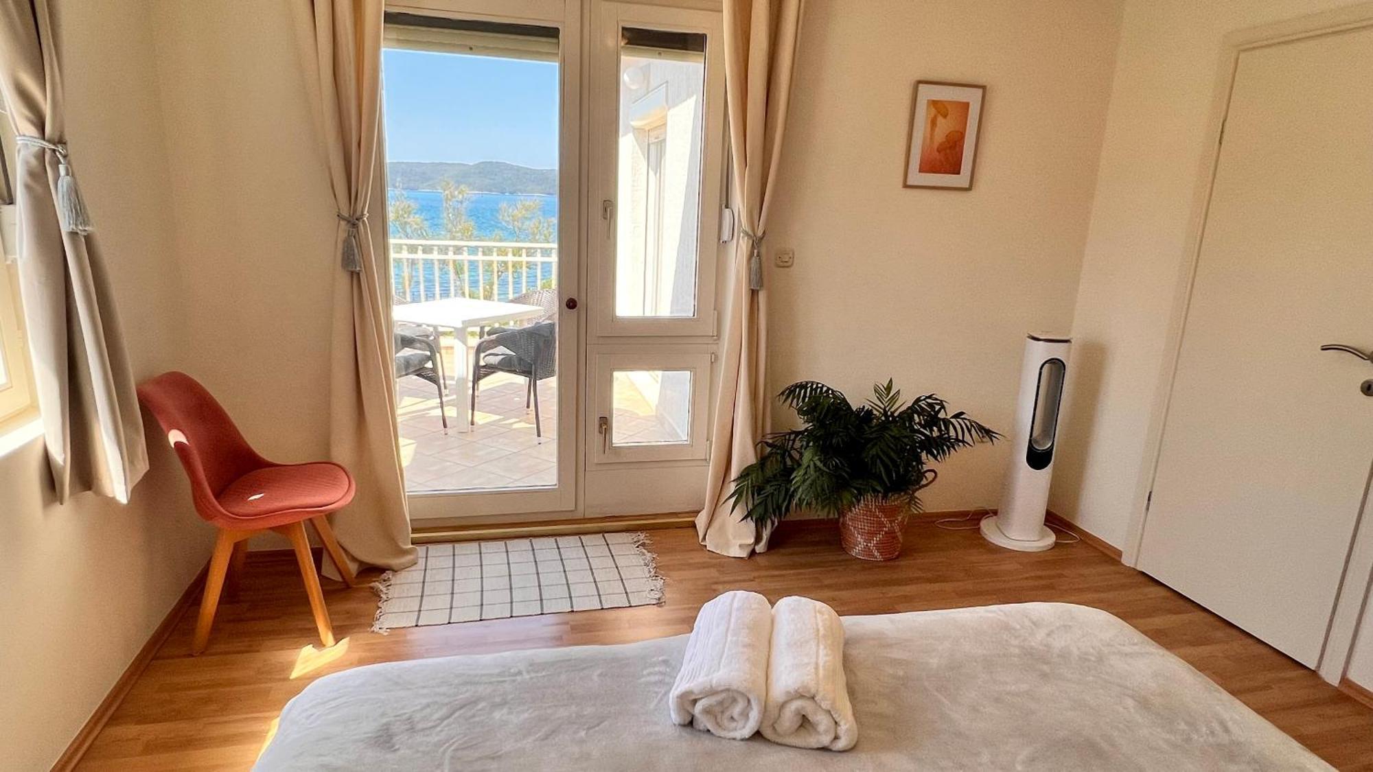 Luxury W Sea Sunset Views